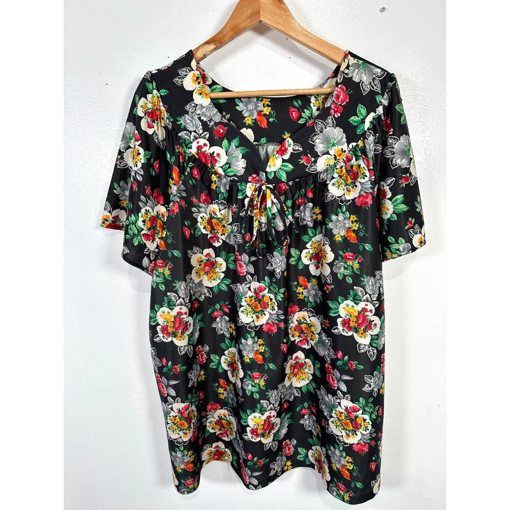 Vintage Womens 1X Top MuuMuu Shirt Short Sleeve Hawaiian Floral Black Lounge